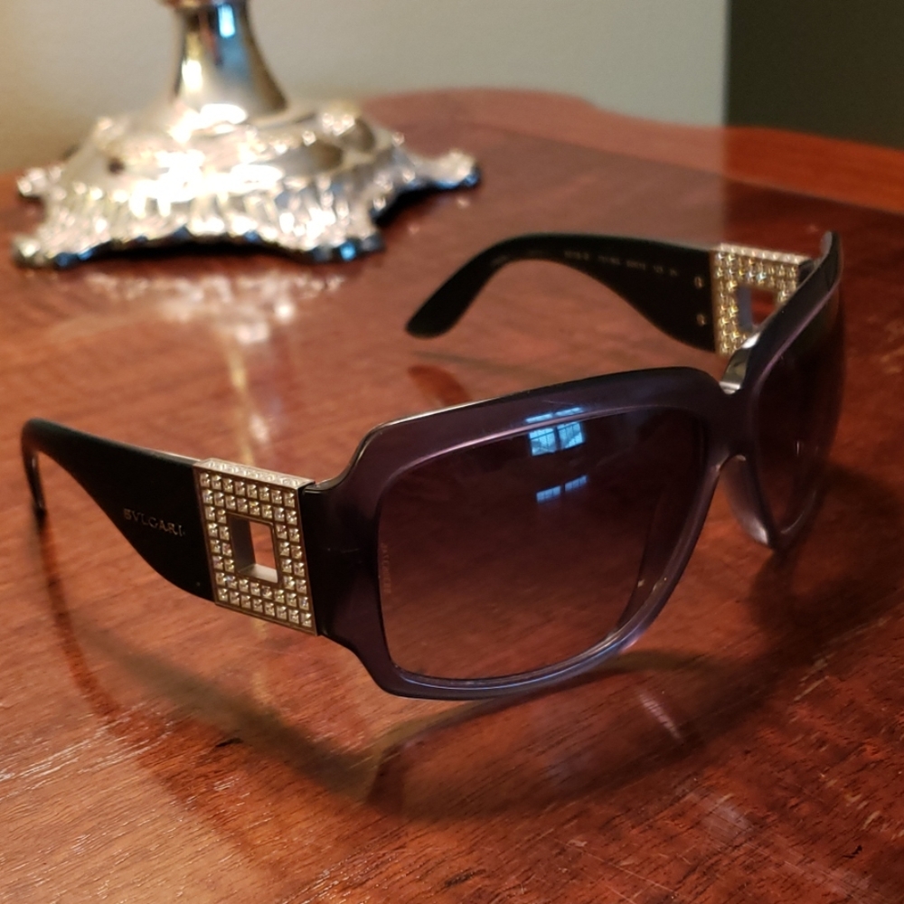 ❤️Bvlgari navy blue sunglasses